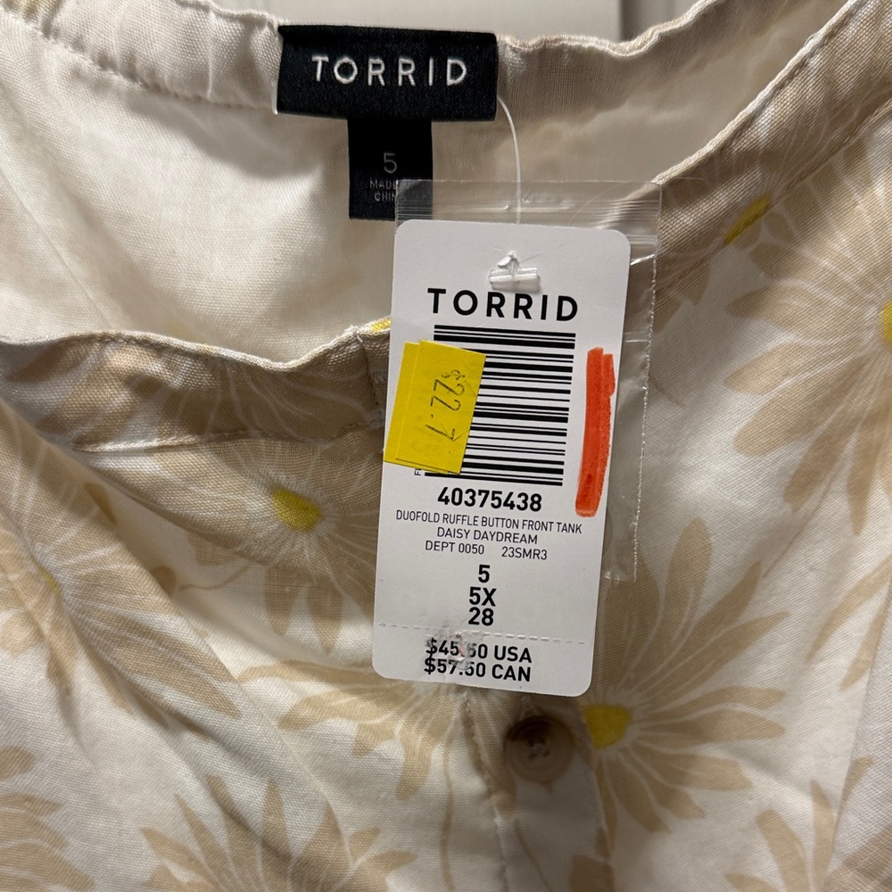 torrid White & Yellow Daisy Ruffle-Strap Button Front Tank - Picture 2 of 6